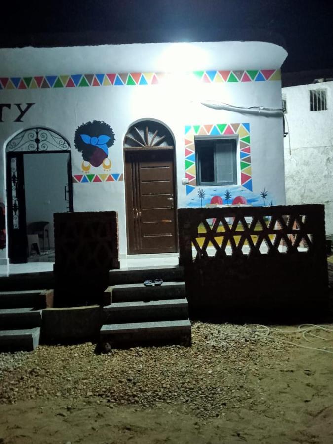 Onaty Narty Guest House Aswan Exterior photo